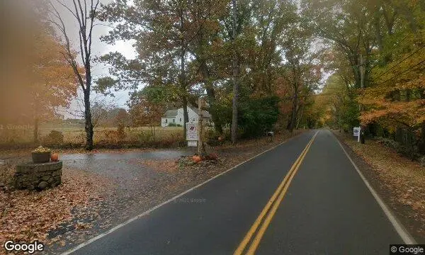 Street Views of Apple Picking at Russell Orchards Ipswich, Massachusetts - 4