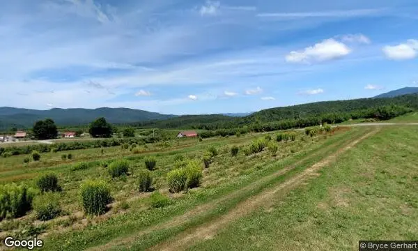 Street Views of Apple Picking at Wellwood Orchards Springfield, Vermont - 1
