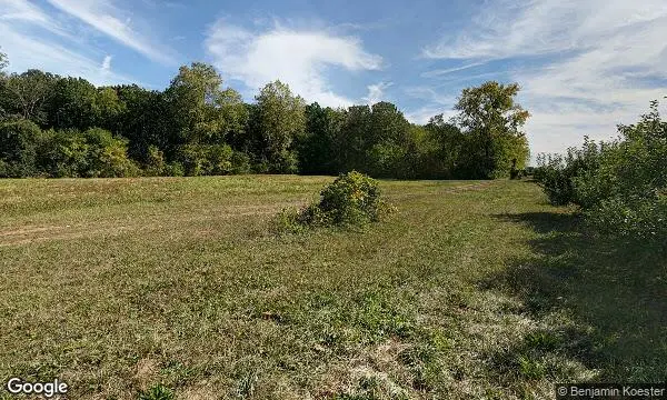 Street Views of Fruit Picking  at Wasem Fruit Farm Milan, Michigan - 4
