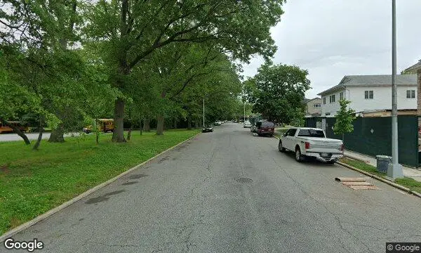 Street Views of  Green Meadows Farm New York Oakland Gardens, New york - 2