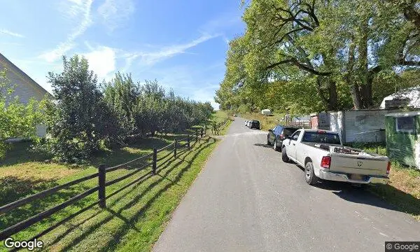 Street Views of Peach Picking at Soons Orchard New Hampton, New York - 4