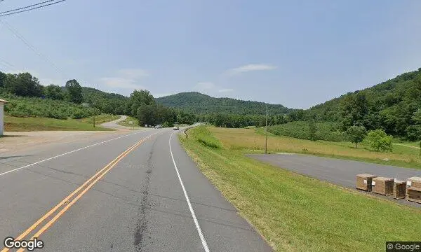 Street Views of Peach Picking at Sugarloaf Orchards Taylorsville, North carolina - 1