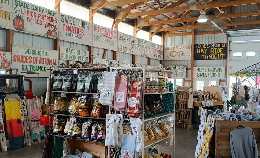 Photo of  Stade’s Farm and Market - Petting zoo IL Mchenry, Illinois - 2