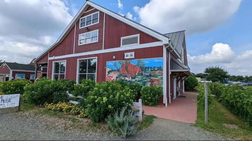 Photo of Strawberry Picking at Terhune Orchards Princeton, New jersey - 3